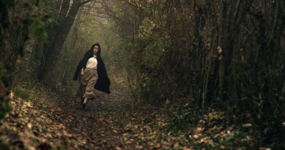 ‘Le Linceul’ Horrifyingly Reminds You To Never Play With The Dead!