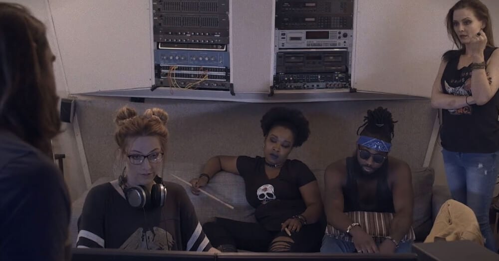 ‘Superstar!’ Unveils The Happenings Of A Music Studio!