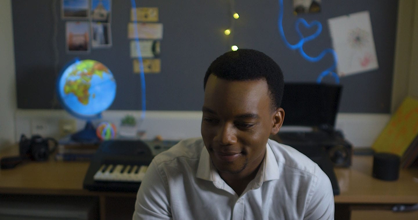 &#8216;Neon Heart&#8217;: Nothing Shines Brighter Than A Musical Heart