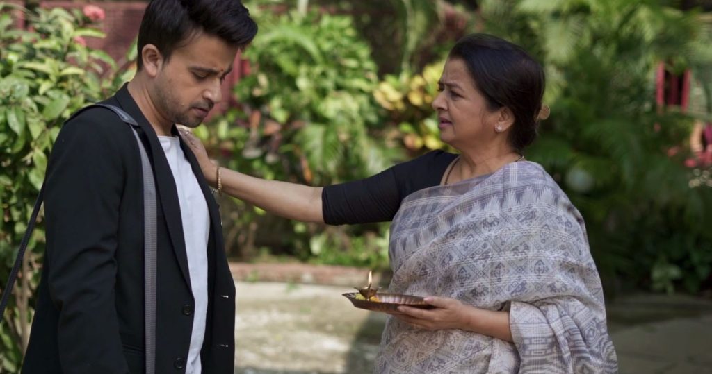 ‘Nana’: Wise People Teach Lessons Even In Their Death