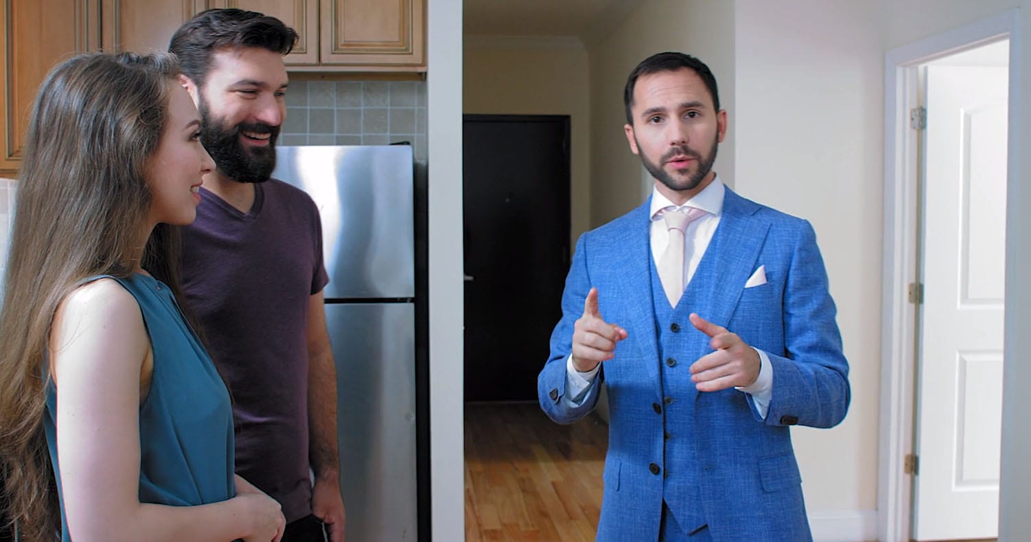 Adam Adamson : Licensed Realtor Is The Twitchy-Eyed Portrayal Of The Obsessed Artist