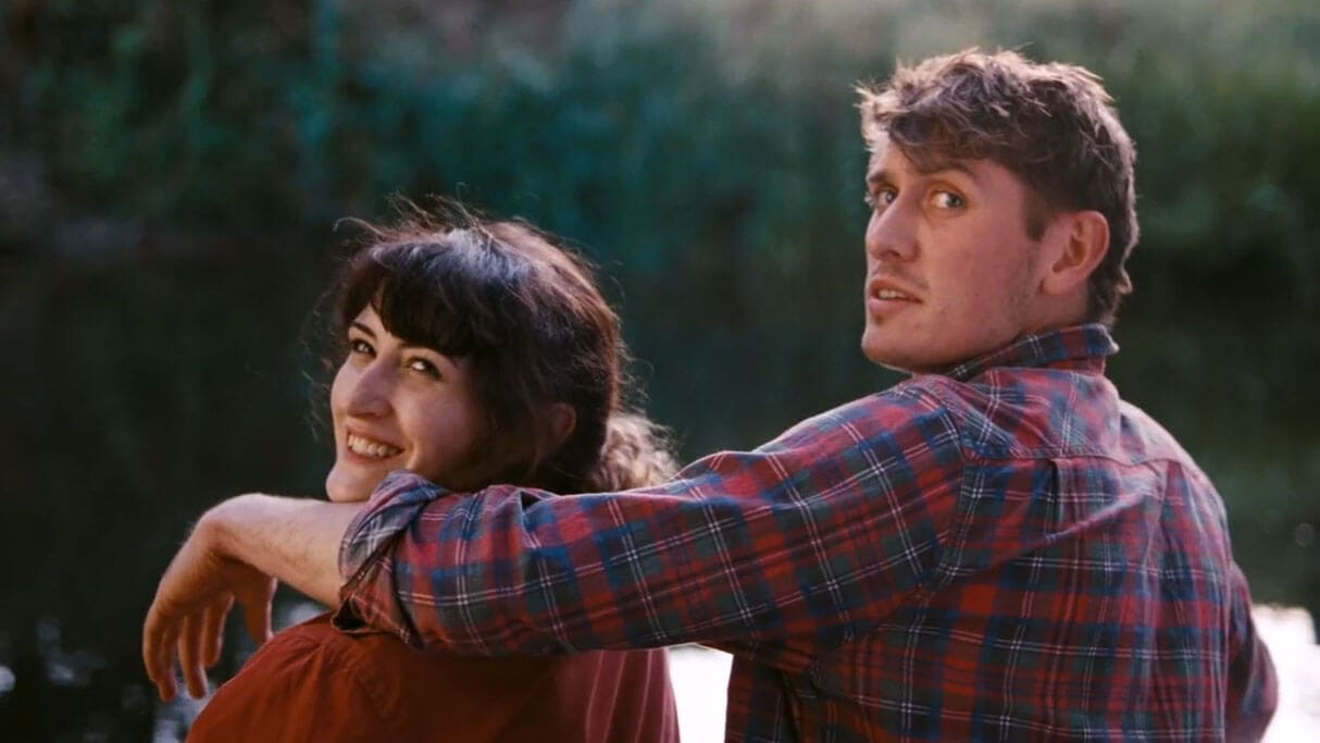 Été: Nostalgic Summer Love And Poor Ways Of Handling It