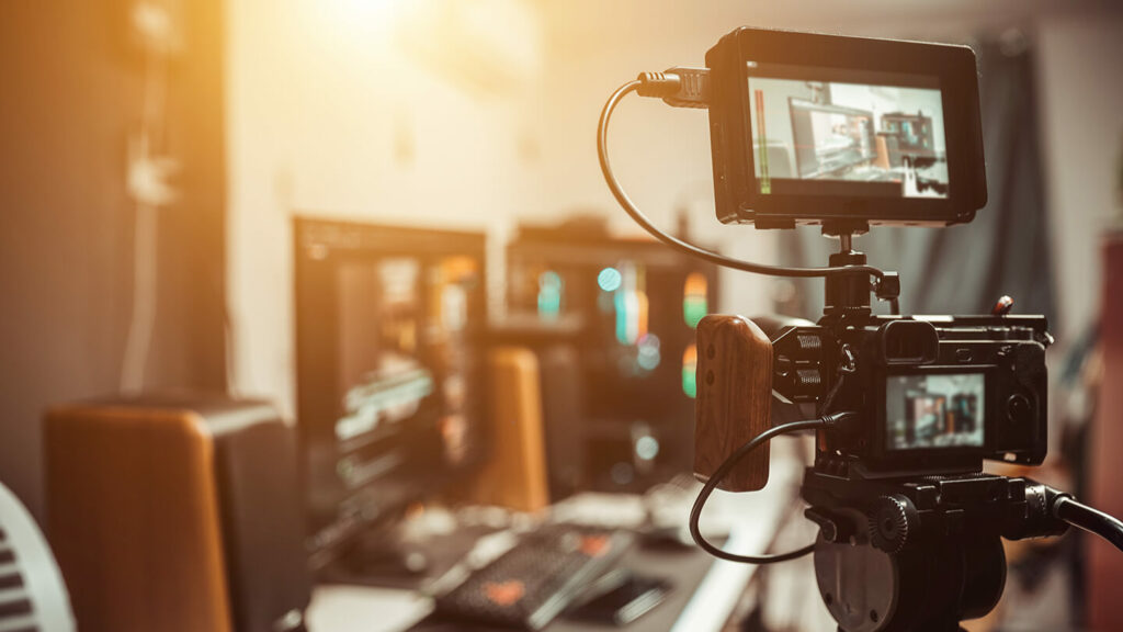 From Zero to Spielberg: Unleash Your Inner Filmmaker with These Game-Changing Tips For Student Filmmakers
