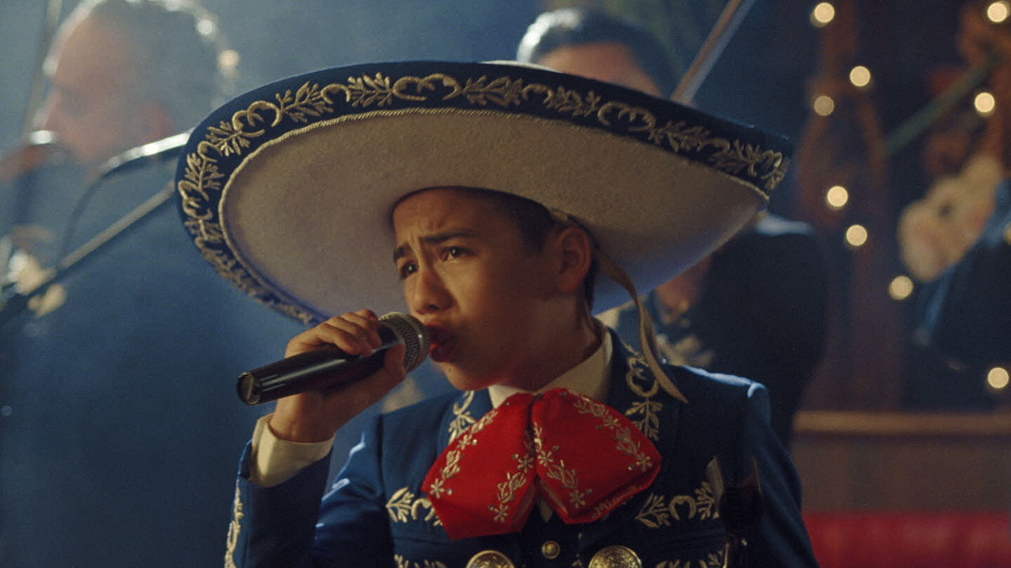 Canta Santiago: Grief, Amid the Demands of Showbiz and Wages