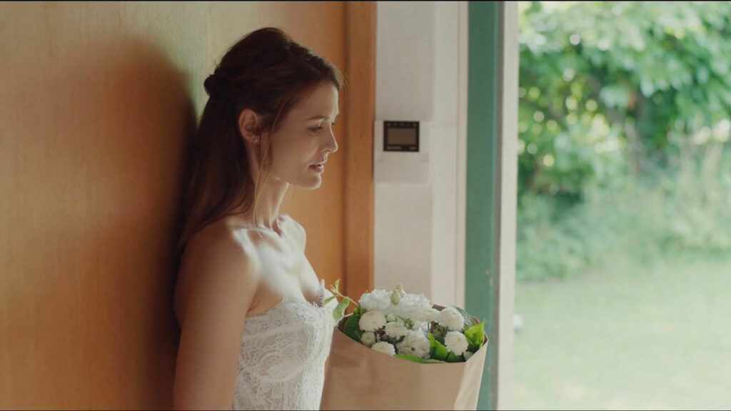 1 Degré de Séparation: Big Family Drama and A Wedding